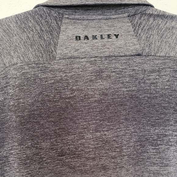 Oakley Men's Gray Polo Shirt. Size L - Picture 10 of 11